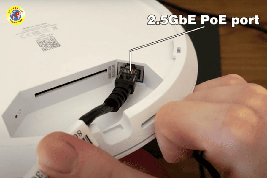bộ phát Wifi Unifi U7-Pro-Max 
