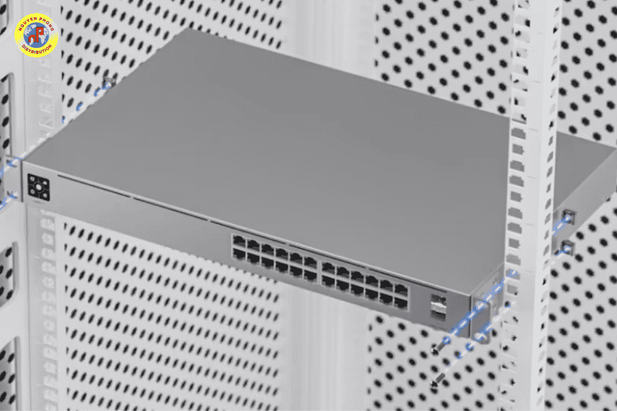 hiết bị chuyển mạch UniFi Switch 24 PoE